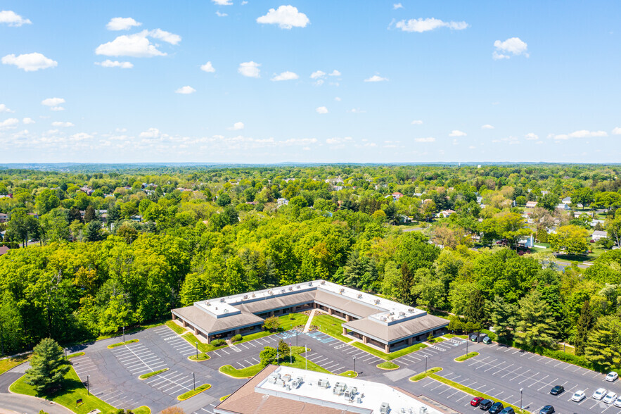 700 Business Center Dr, Horsham, PA for lease - Aerial - Image 2 of 4