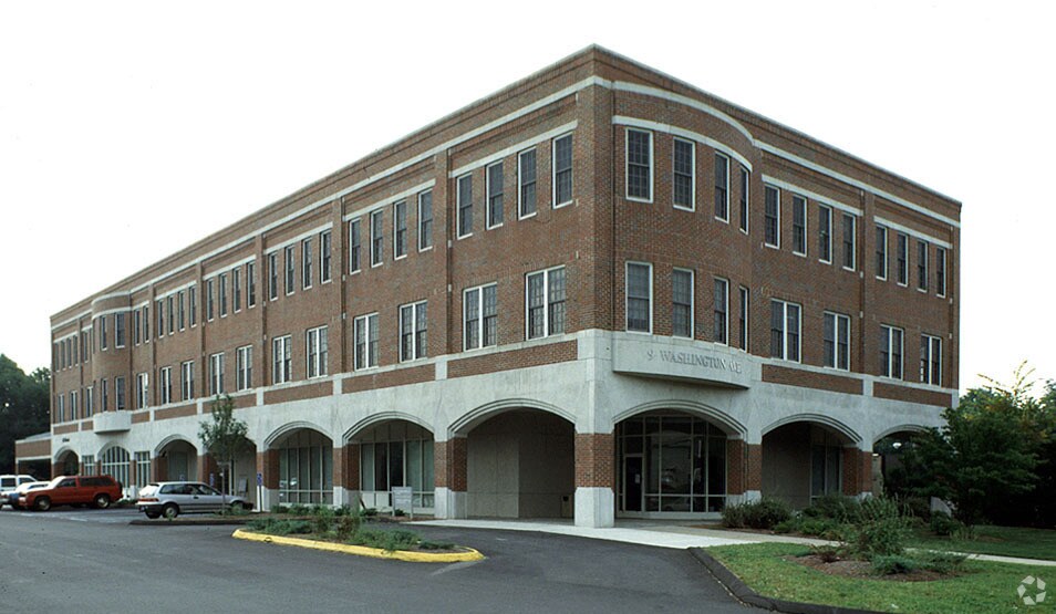 9 Washington Ave, Hamden, CT 06518 Office for Lease