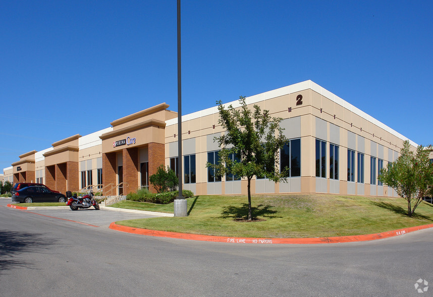 607 E Sonterra Blvd, San Antonio, TX for lease - Building Photo - Image 2 of 7