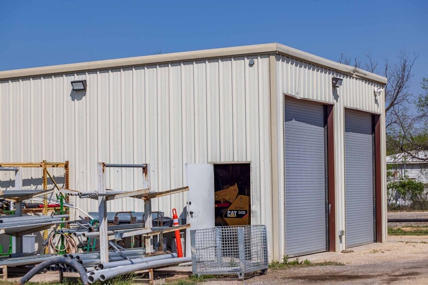 9500 NE Loop 410, San Antonio, TX for sale - Building Photo - Image 2 of 21