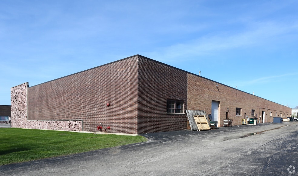 619-631 S Vermont St, Palatine, IL for lease - Building Photo - Image 2 of 4
