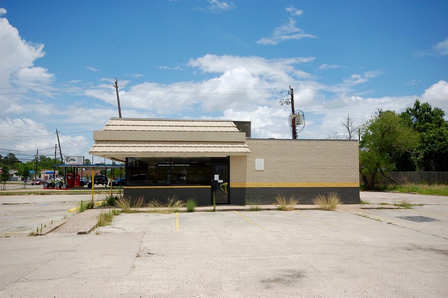 9122 Mesa Dr, Houston, TX for lease - Building Photo - Image 2 of 3