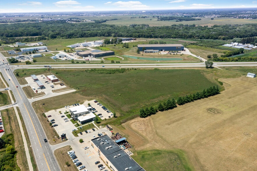 4004 US-63, Waterloo, IA for sale - Building Photo - Image 3 of 7