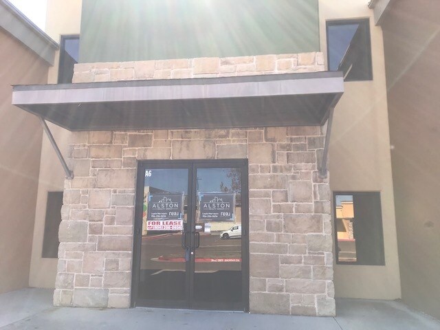 2715 E Del Mar Blvd, Laredo, TX for sale Building Photo- Image 1 of 1