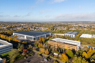 Jays Close, Basingstoke, HAM - AERIAL  map view