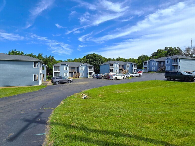 801 W Walnut St, Desloge, MO for sale - Primary Photo - Image 1 of 1