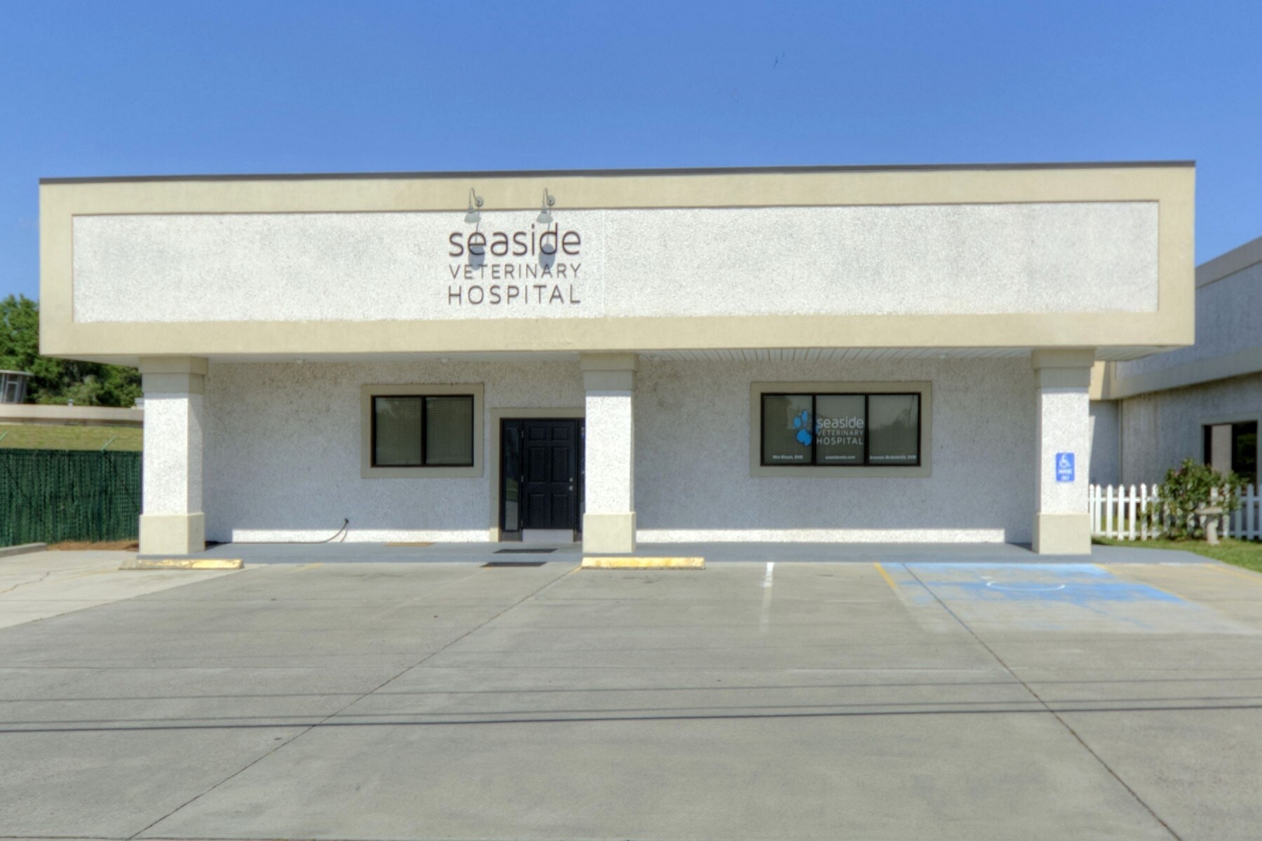 1958 Demere Rd, Saint Simons Island, GA for sale Primary Photo- Image 1 of 1