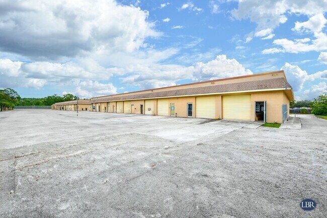 2860-2870 NE Kirby Cir, Palm Bay, FL for lease - Building Photo - Image 2 of 8