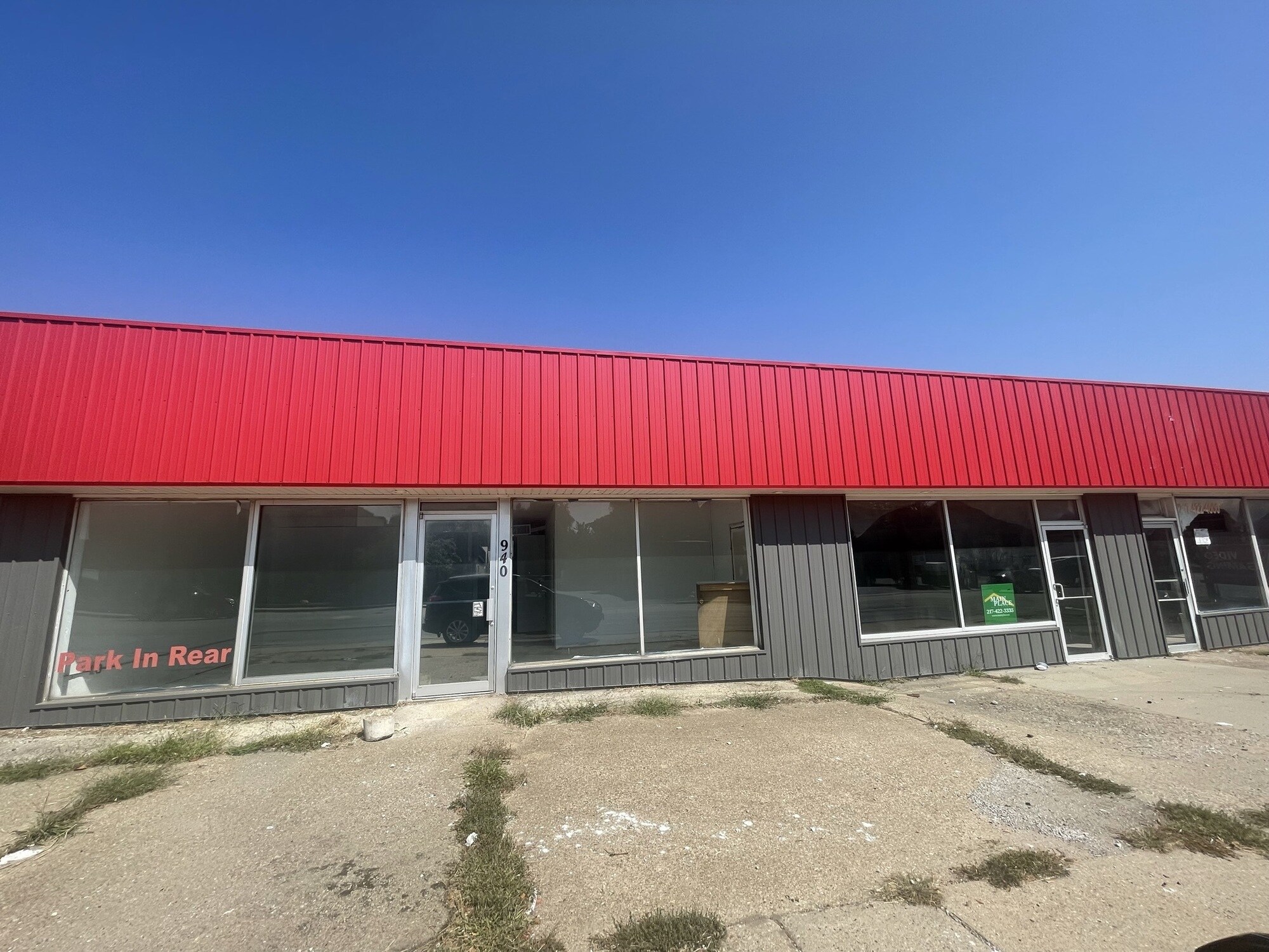 932-940 W Eldorado St, Decatur, IL for sale Building Photo- Image 1 of 1