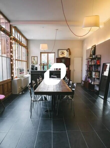 Office in Roubaix for lease - Interior Photo - Image 2 of 6