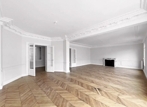 Rue Saint-Augustin, Paris for lease Interior Photo- Image 2 of 4