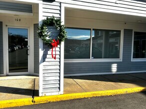 339 Flanders Rd, East Lyme, CT for lease Building Photo- Image 2 of 13