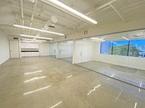 7080 Hollywood Blvd, Los Angeles, CA for lease Interior Photo- Image 1 of 3