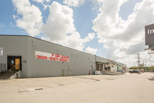 250-350 NE 183rd St, Miami FL - Warehouse