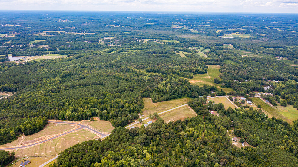 526 Aquilla Rd, Benson, NC for sale - Building Photo - Image 1 of 20