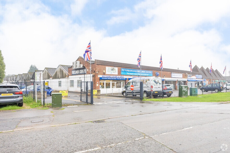 Mancetter Sq, Peterborough for lease - Building Photo - Image 2 of 2