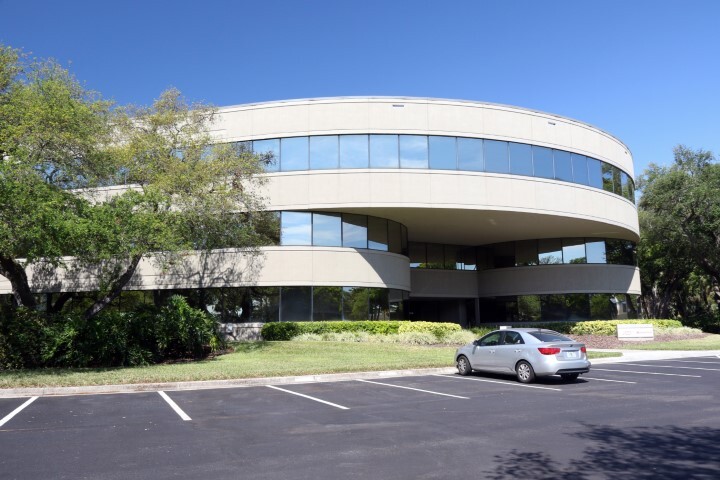 5404 Cypress Center Dr, Tampa, FL for lease - Building Photo - Image 1 of 37