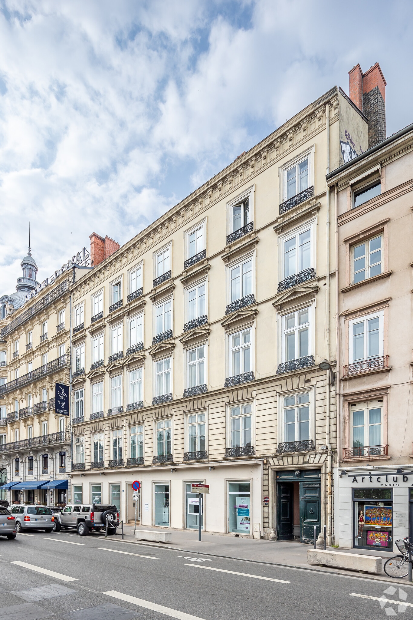 Multifamily in Lyon for sale Building Photo- Image 1 of 3