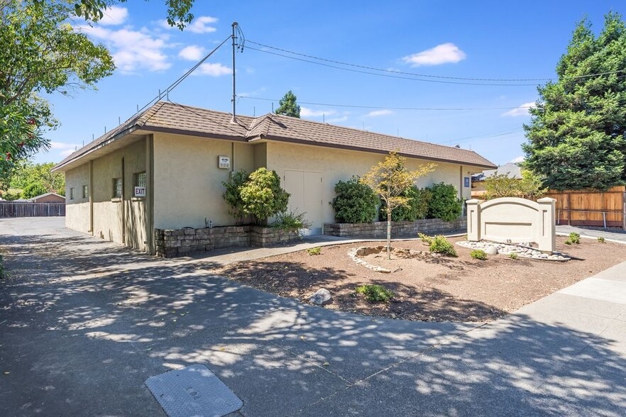 615 5th St W, Sonoma, CA for lease - Primary Photo - Image 1 of 7