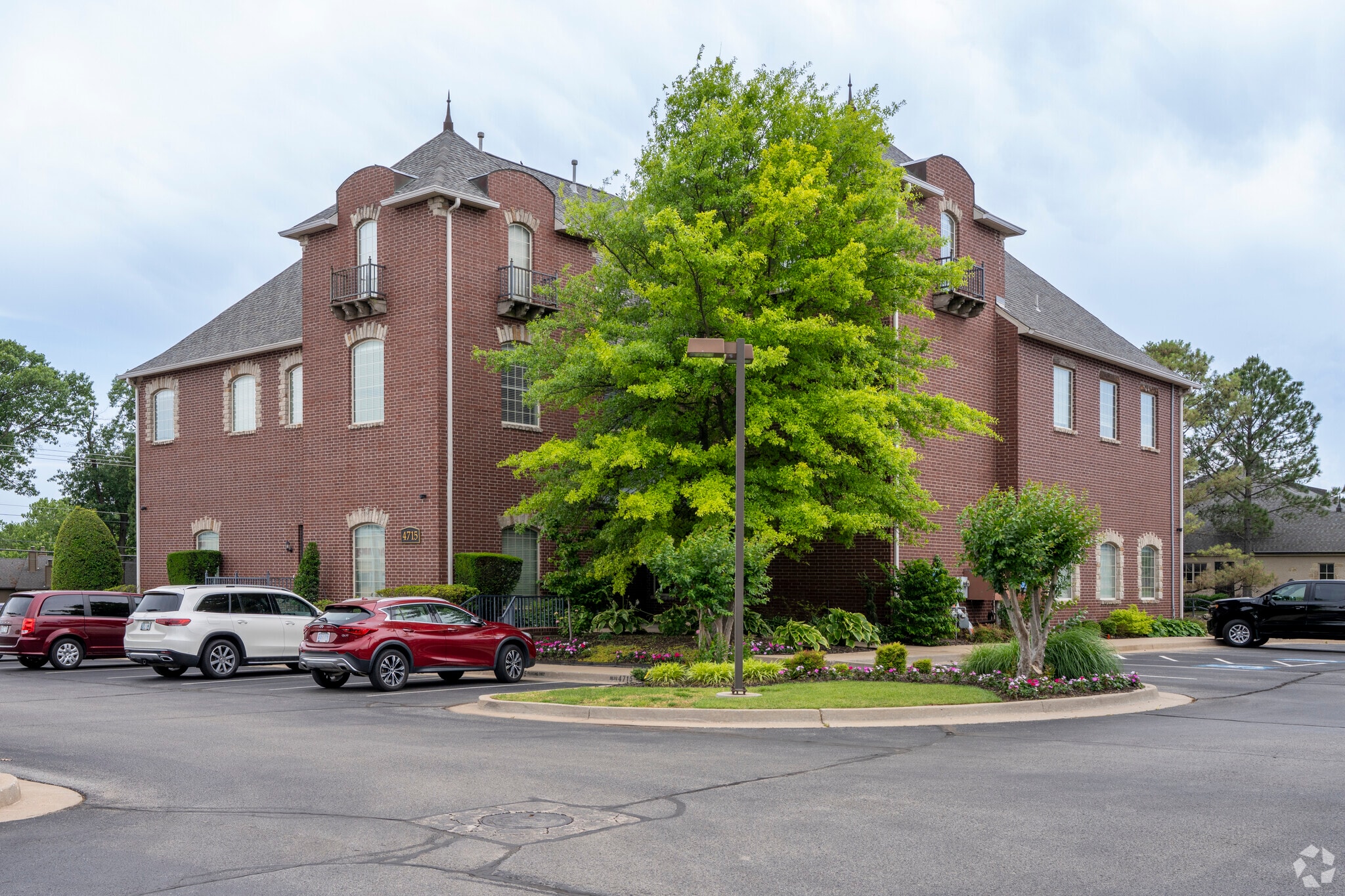 4715 E 91st St, Tulsa, OK for lease Building Photo- Image 1 of 7