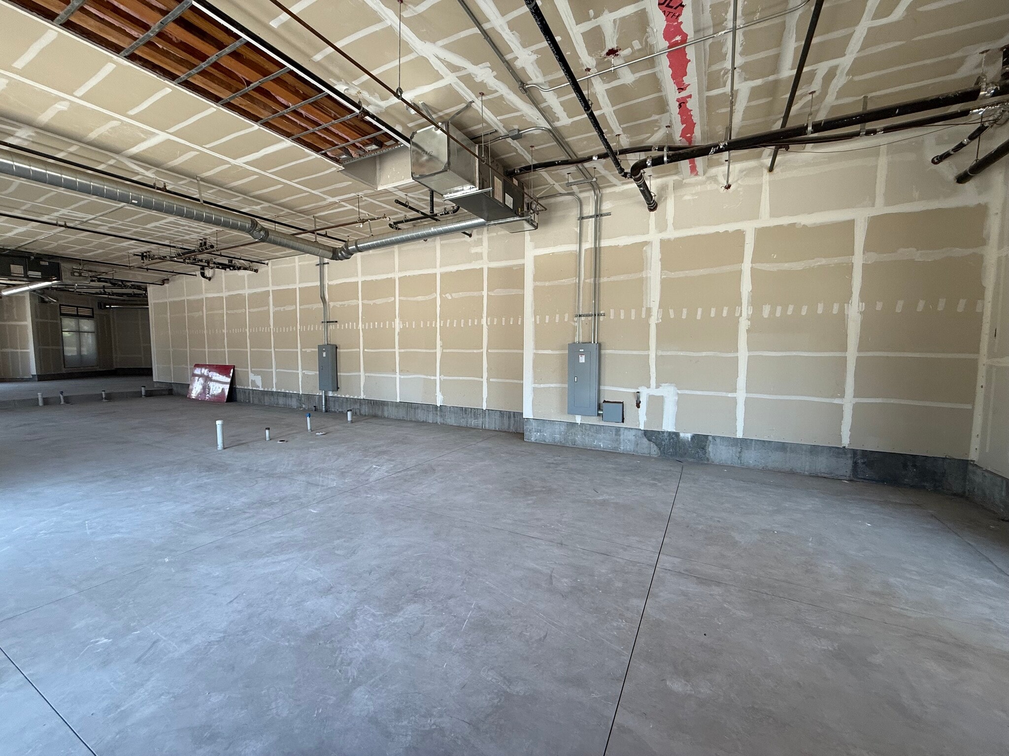140 Main St, Roseville, CA for lease Interior Photo- Image 1 of 3