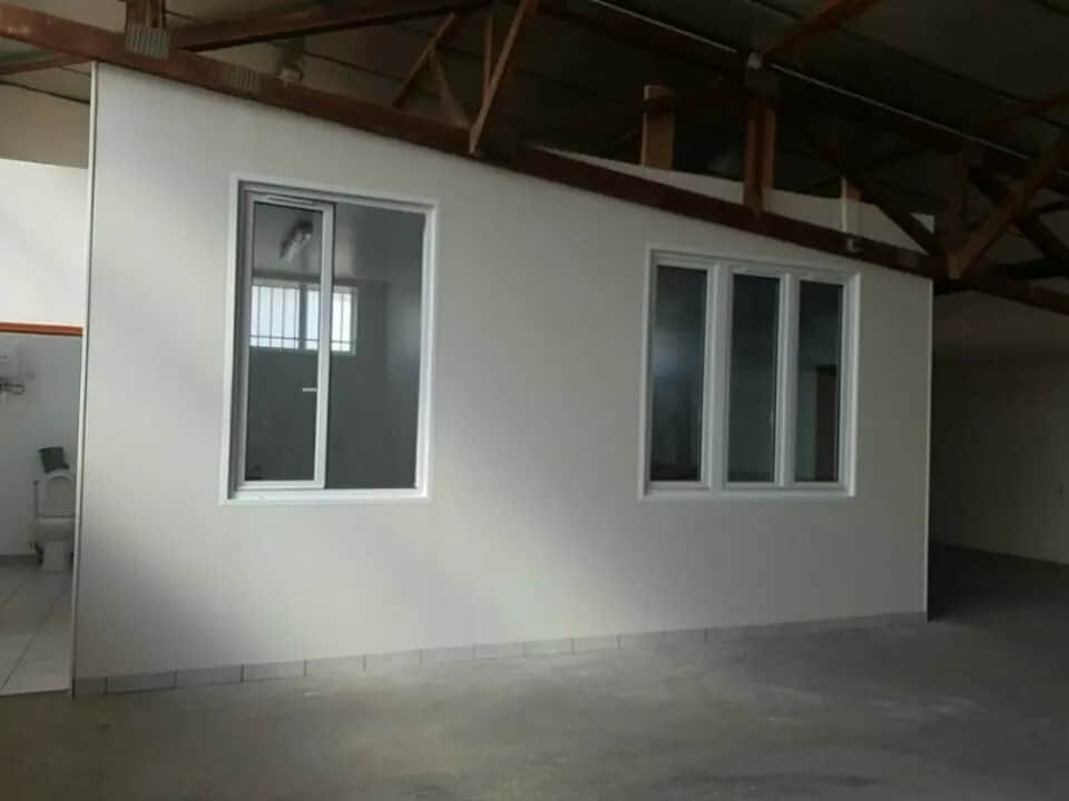 Flex in Rouen for lease Building Photo- Image 1 of 4