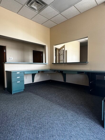 6503-6515 Campbell Blvd, Pendleton, NY for lease - Building Photo - Image 3 of 12