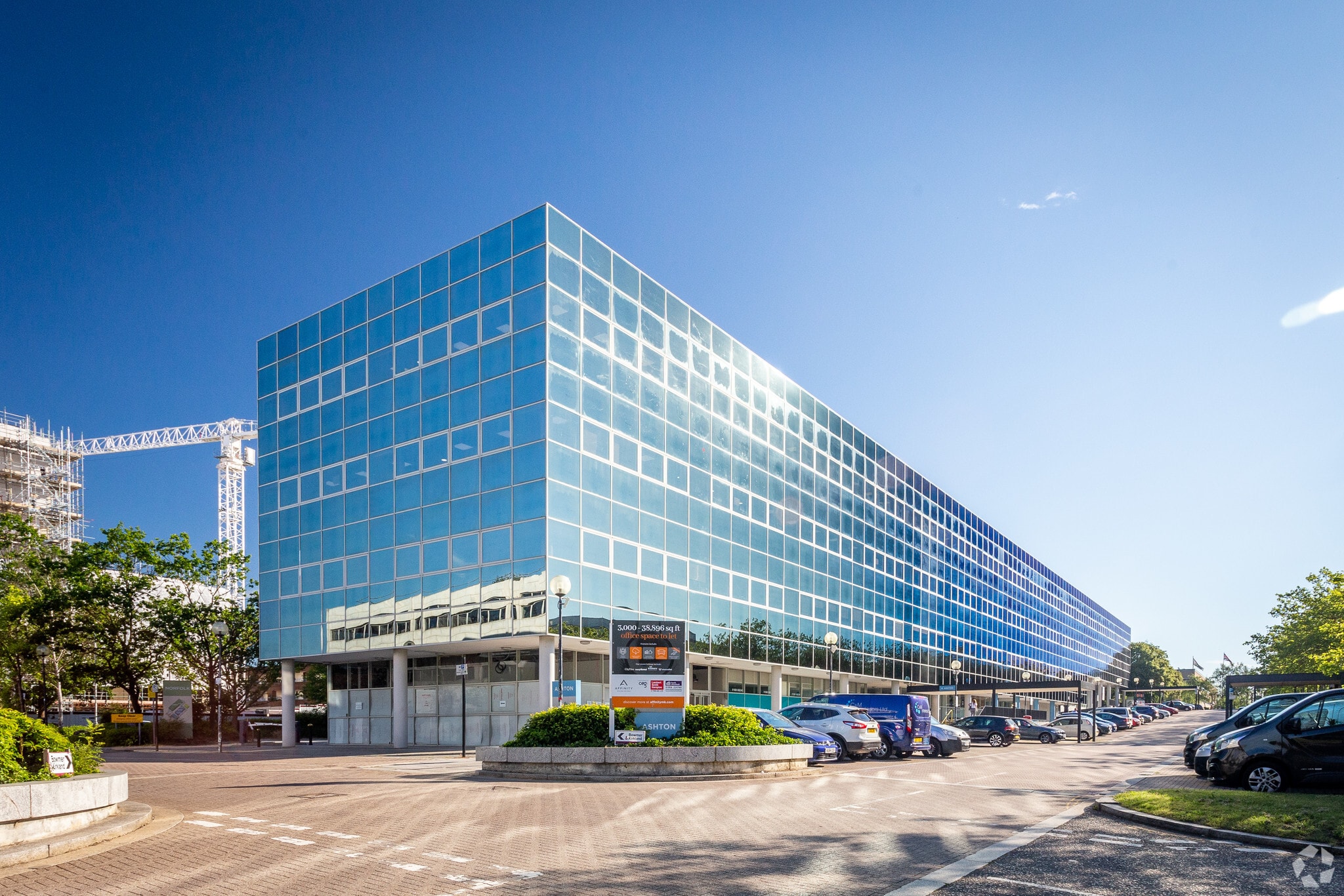 Silbury Blvd, Milton Keynes for sale Primary Photo- Image 1 of 1