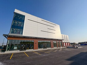 115 Water St SE, Calgary, AB for lease Building Photo- Image 1 of 4
