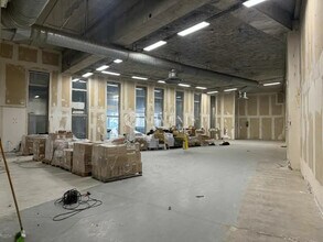 Industrial in Ivry-sur-Seine for lease Interior Photo- Image 2 of 18