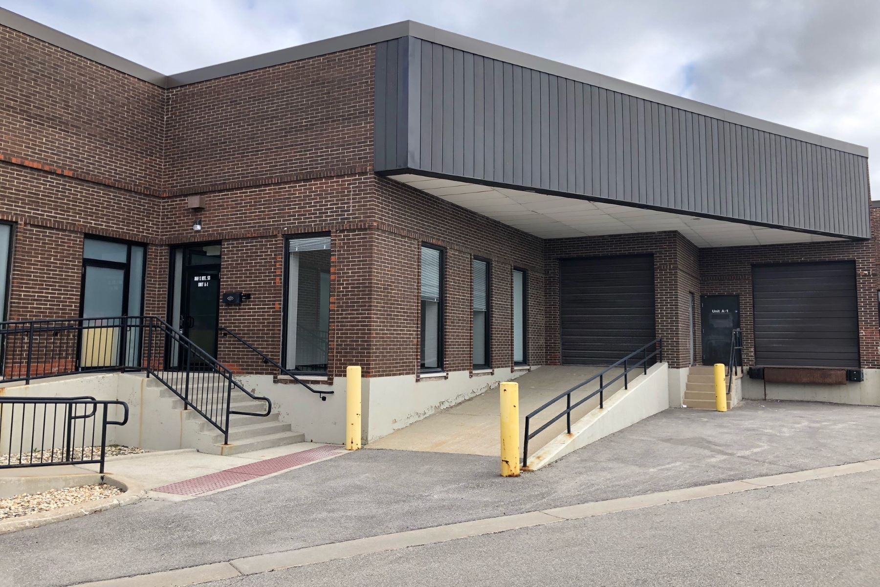 869 S Rohlwing Rd, Addison, IL for lease Primary Photo- Image 1 of 4