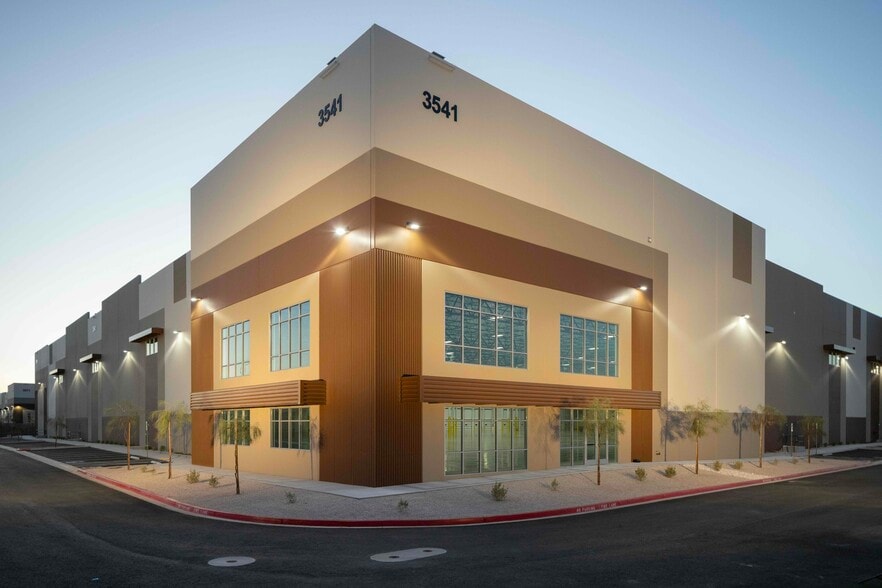 Volunteer & Paradise, Henderson, NV for lease - Building Photo - Image 1 of 8