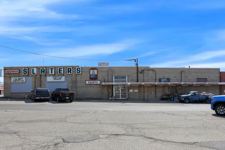 1133-1141 N Memorial Drive portfolio of 2 properties for sale on LoopNet.com - Building Photo - Image 2 of 36