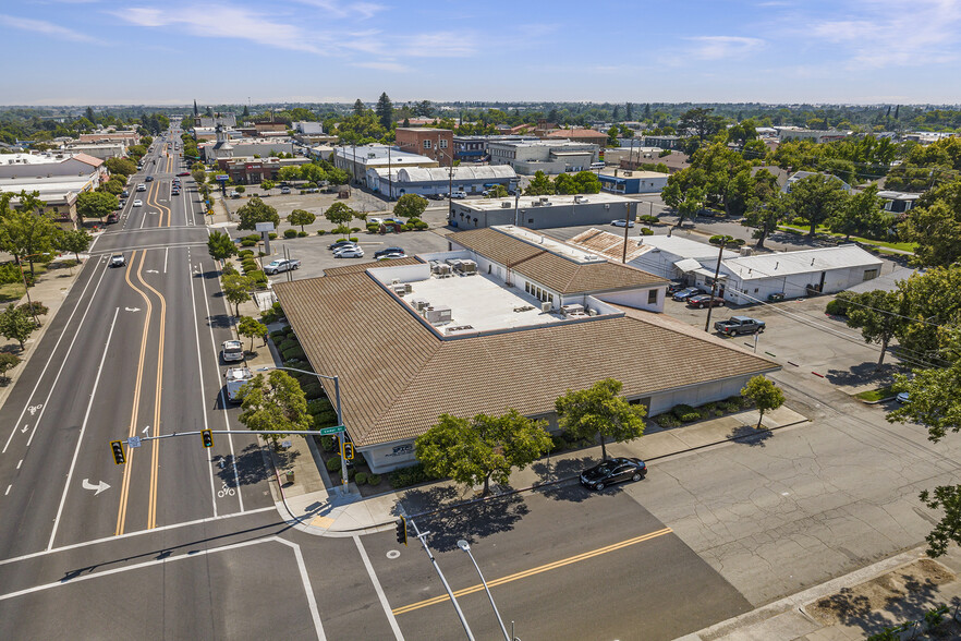 955 Main St, Red Bluff, CA for sale - Building Photo - Image 1 of 1