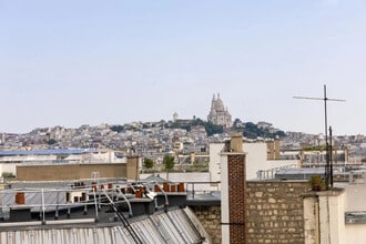 15 Rue Feydeau, Paris, PAR - AERIAL  map view