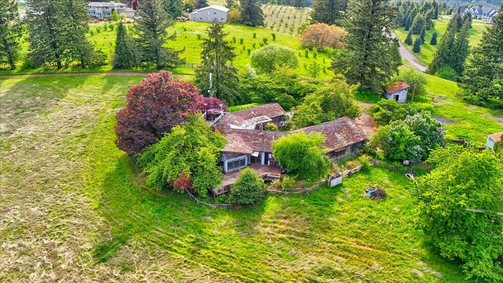 17815 NE Courtney Rd, Newberg, OR for sale - Building Photo - Image 2 of 44