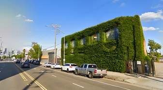 3430 S Hill St, Los Angeles CA - Loft