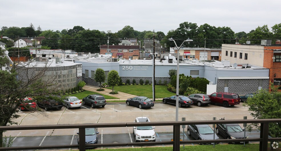 250 Pettit Ave, Bellmore, NY 11710 Medical for Lease