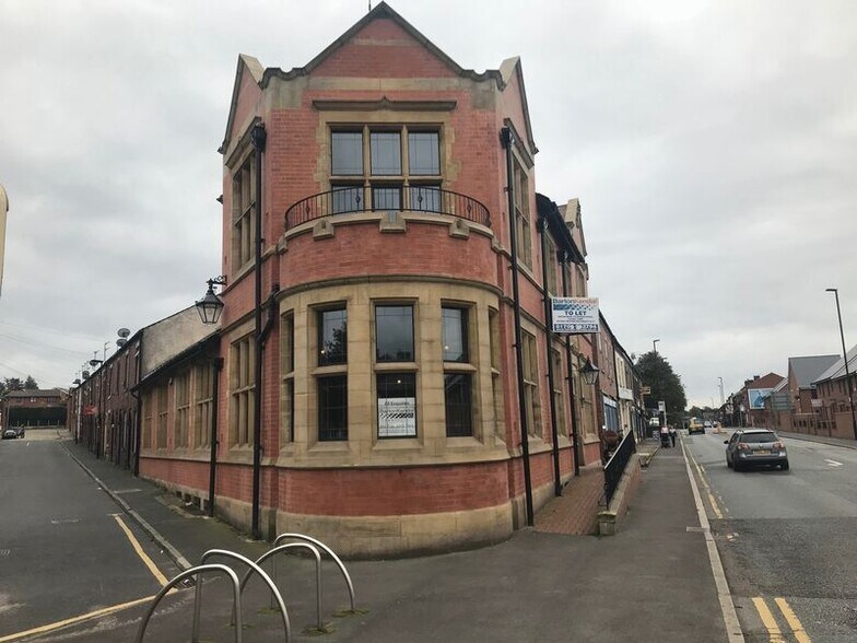 881 Manchester Rd, Rochdale, OL11 2ST