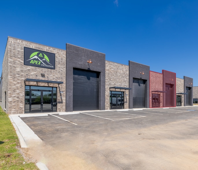 682-778 White Rd, Springdale, AR for lease - Building Photo - Image 3 of 8