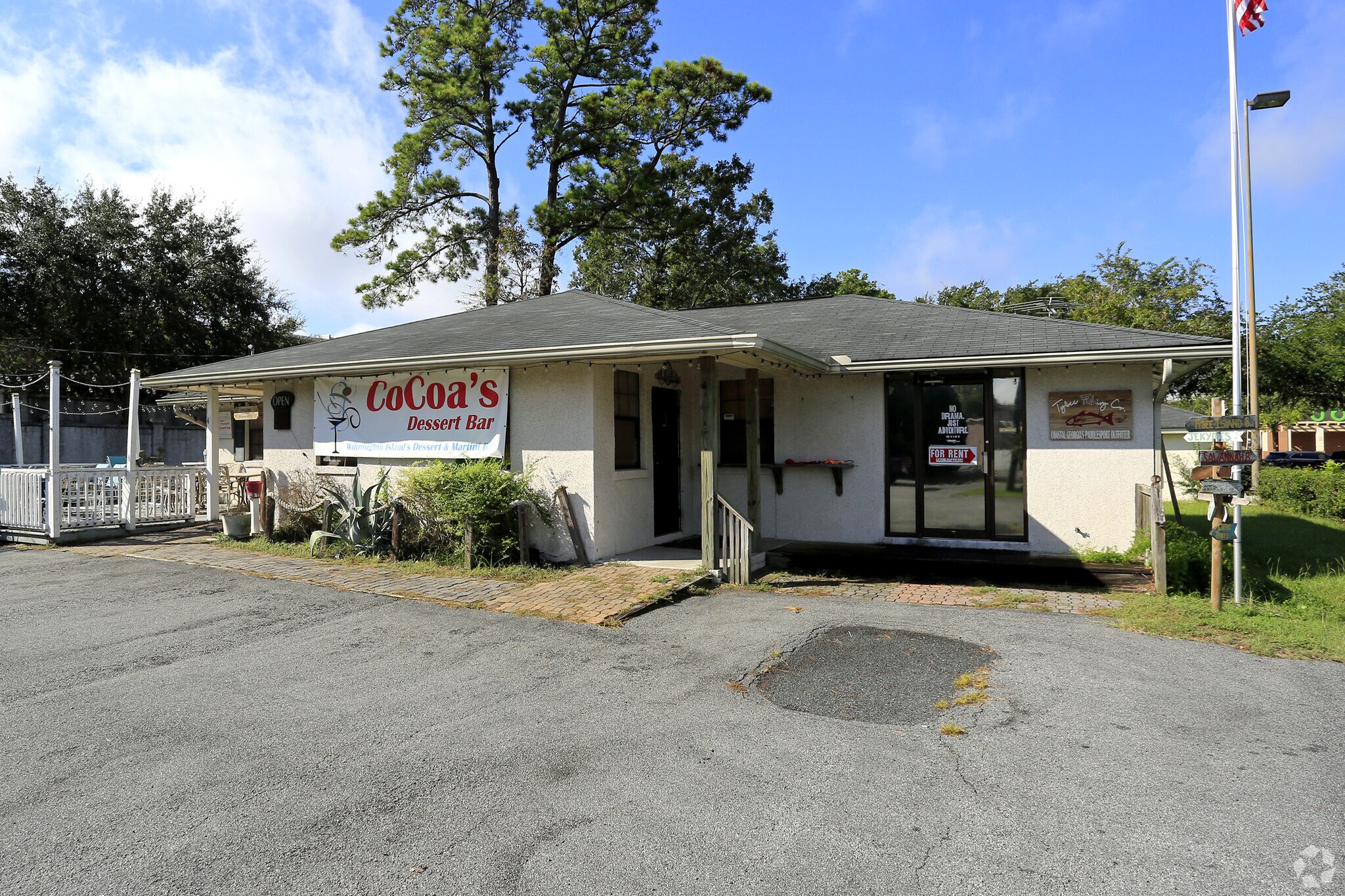 4 Wilmington Island Rd, Savannah, GA for sale Primary Photo- Image 1 of 1