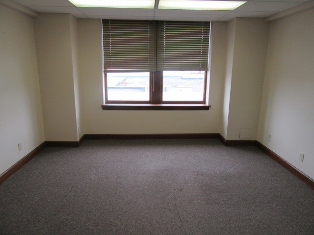 201 S Broad St, Lancaster, OH for lease - Interior Photo - Image 3 of 49