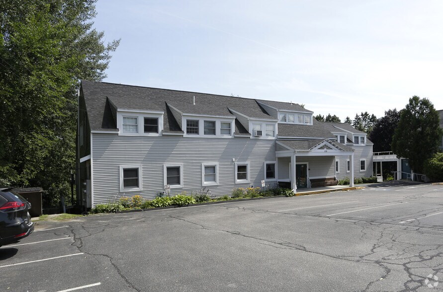 535 Ocean Ave, Portland, ME 04103