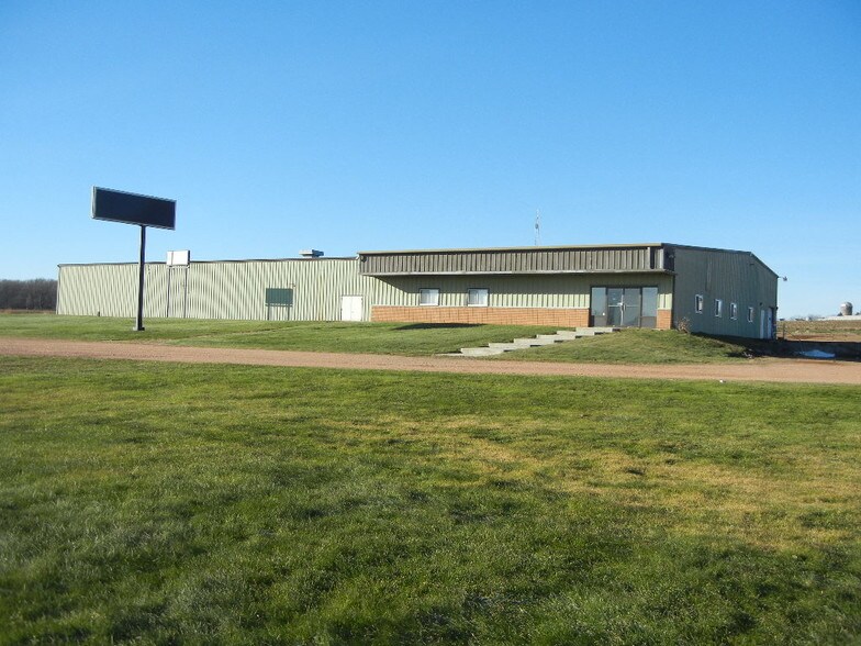 W5331 Park Ave, Merrill, WI for sale - Building Photo - Image 1 of 1