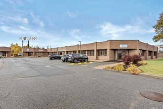179 Colonnade Rd, Nepean, ON for lease Building Photo- Image 1 of 41