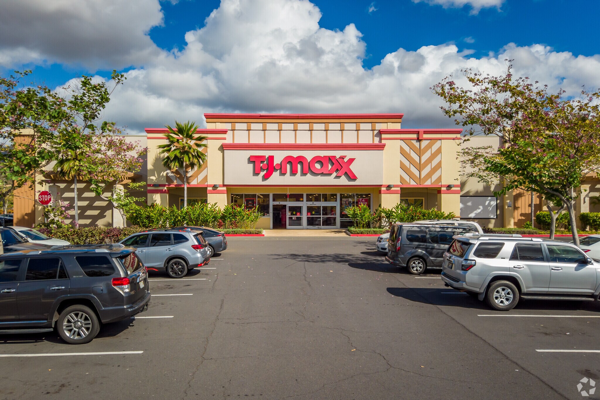 4450 Kapolei Pky, Kapolei, HI 96707 Kapolei Commons Shopping Center