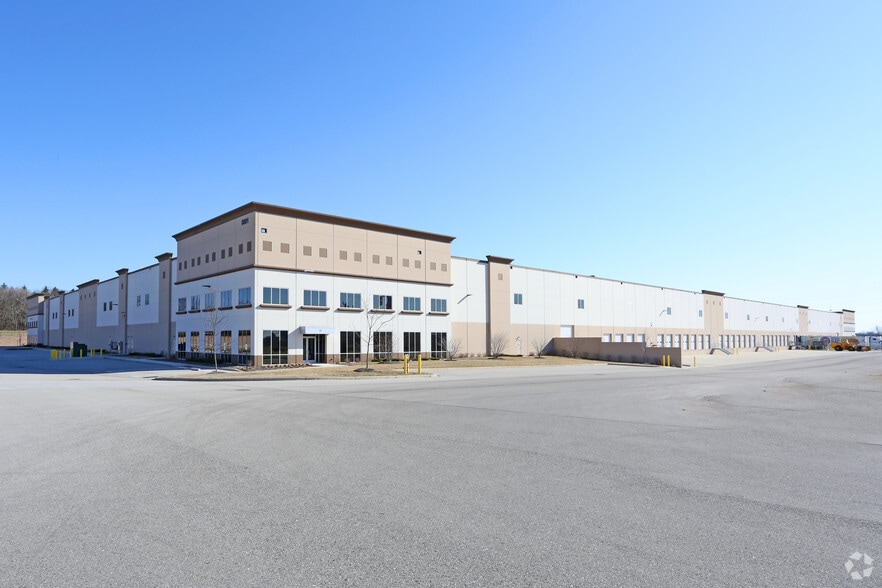 8801 88th Ave, Pleasant Prairie, WI for lease - Building Photo - Image 3 of 4