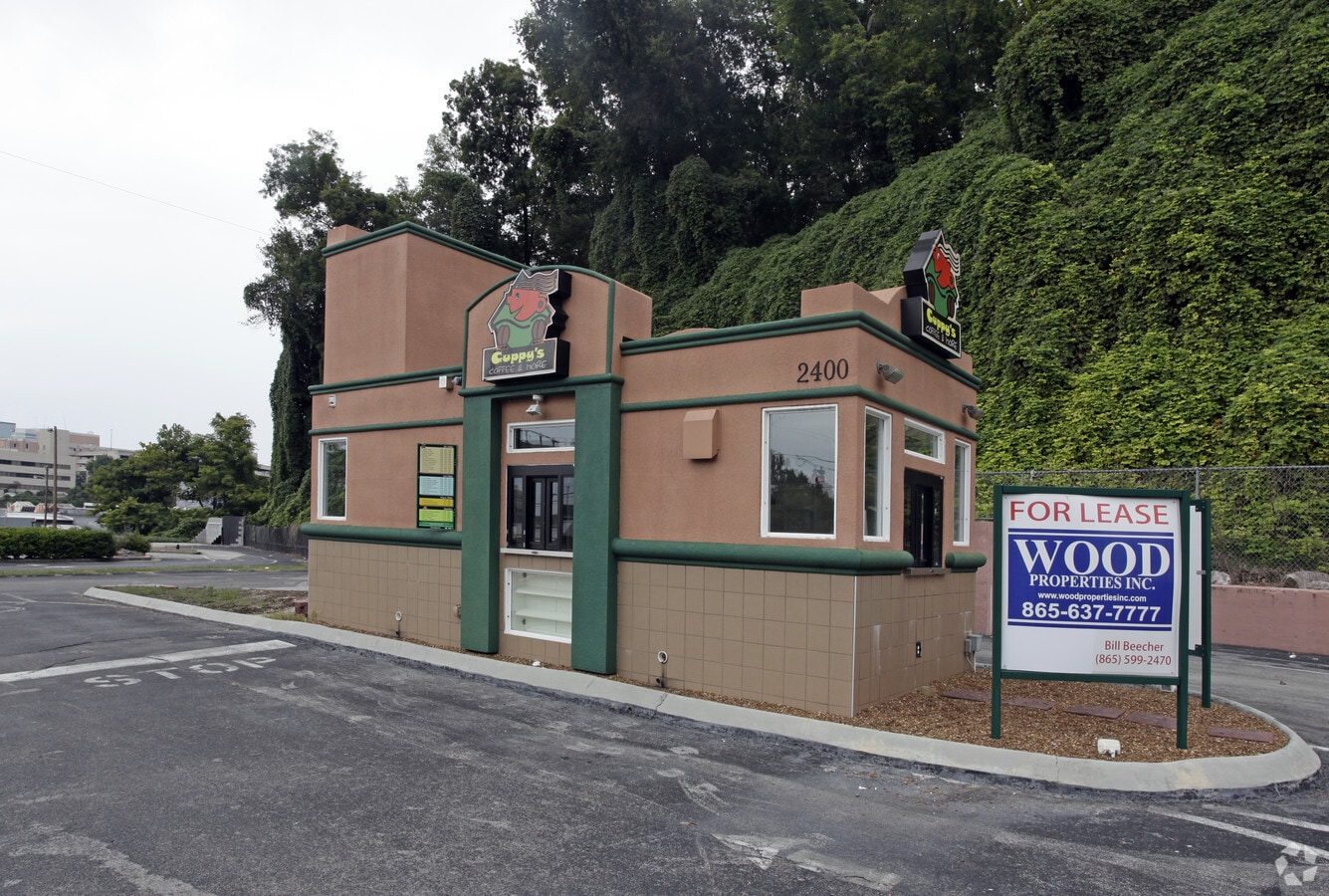 2400 SW Chapman Hwy, Knoxville, TN 37920