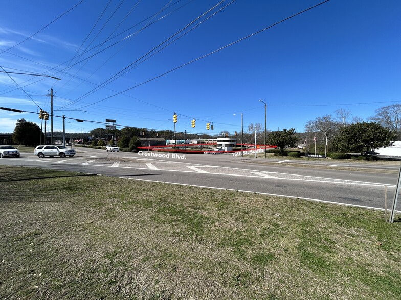 7970 Crestwood Blvd, Irondale, AL for sale - Building Photo - Image 1 of 4