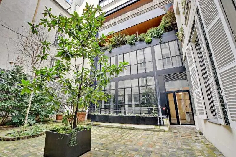 Office in Paris for lease - Building Photo - Image 1 of 8